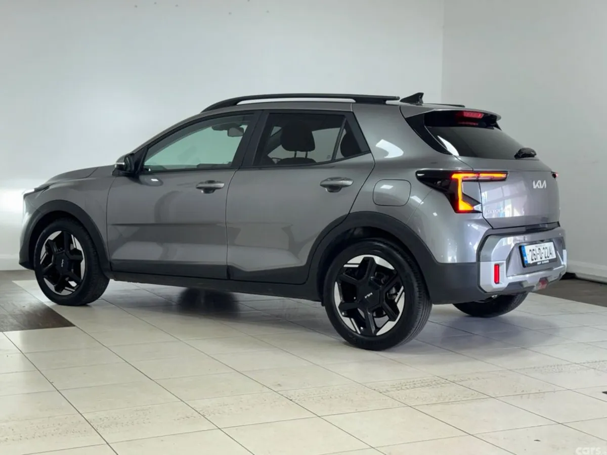 Kia Stonic Estate, Petrol Hybrid, 2026, Grey