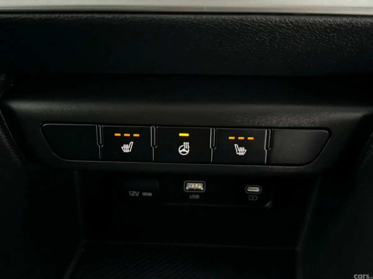 Kia Sportage SUV, Diesel, 2022, Red