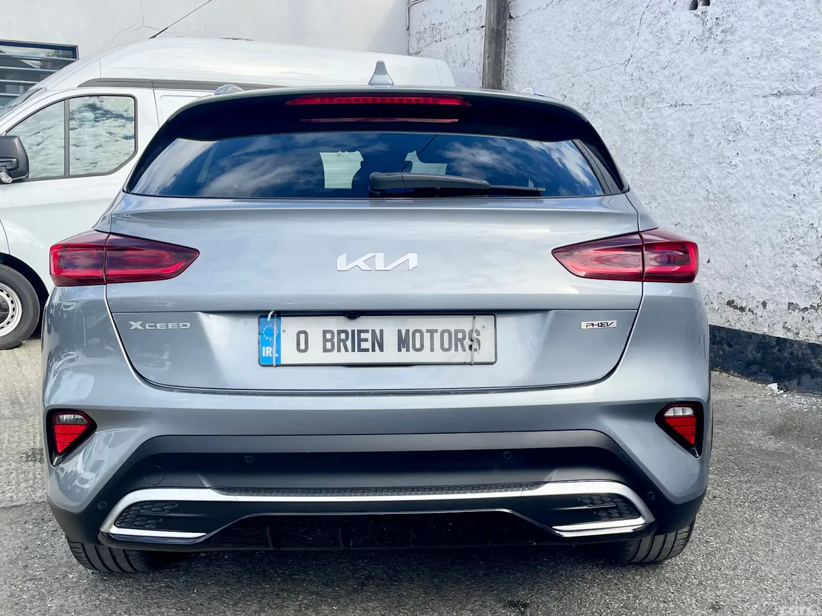 Kia XCeed Hatchback, Petrol Plug-in Hybrid, 2023, Grey
