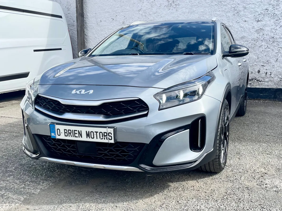 Kia XCeed Hatchback, Petrol Plug-in Hybrid, 2023, Grey