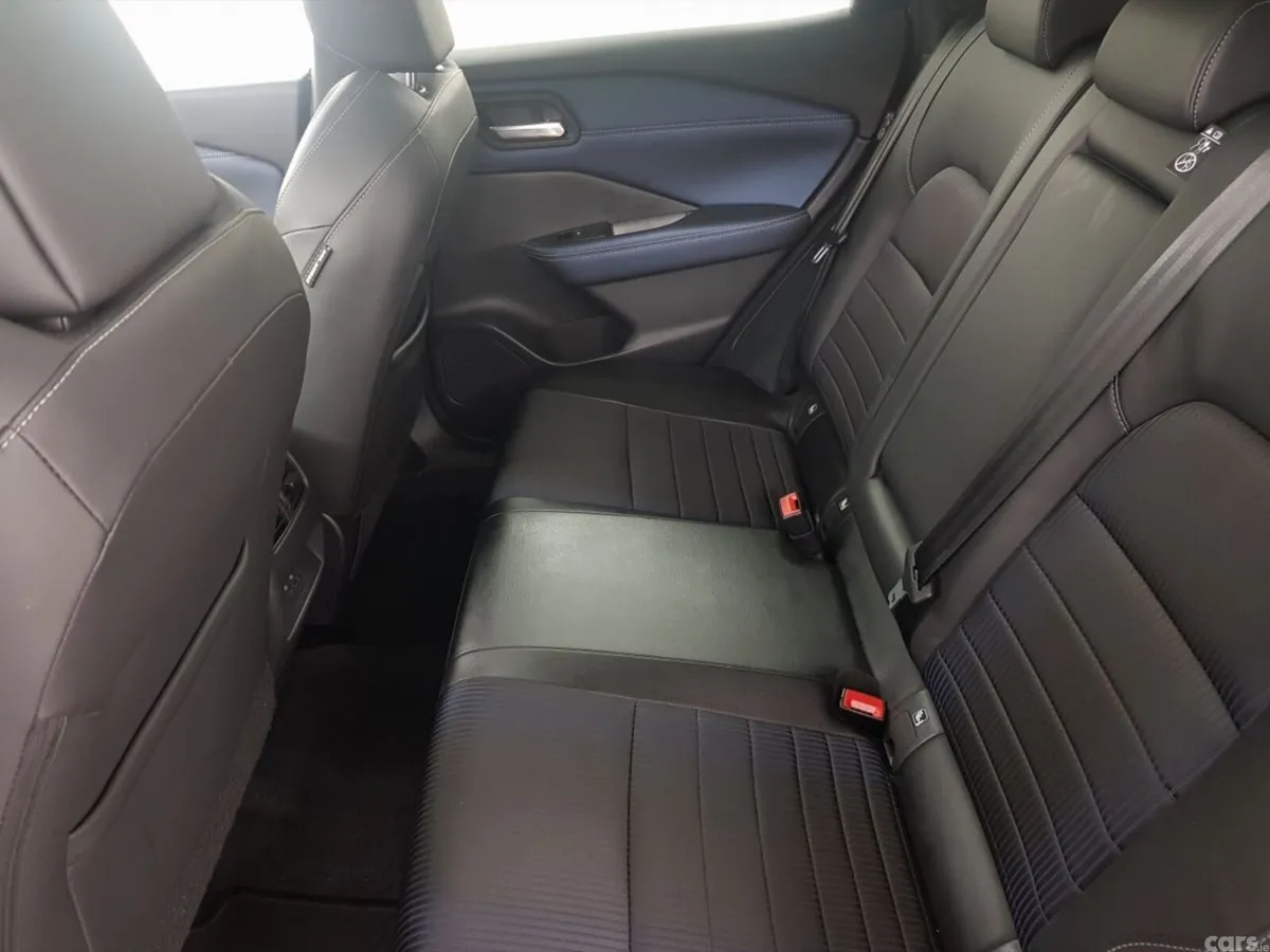 Nissan Qashqai MPV, Petrol Hybrid, 2023, Orange