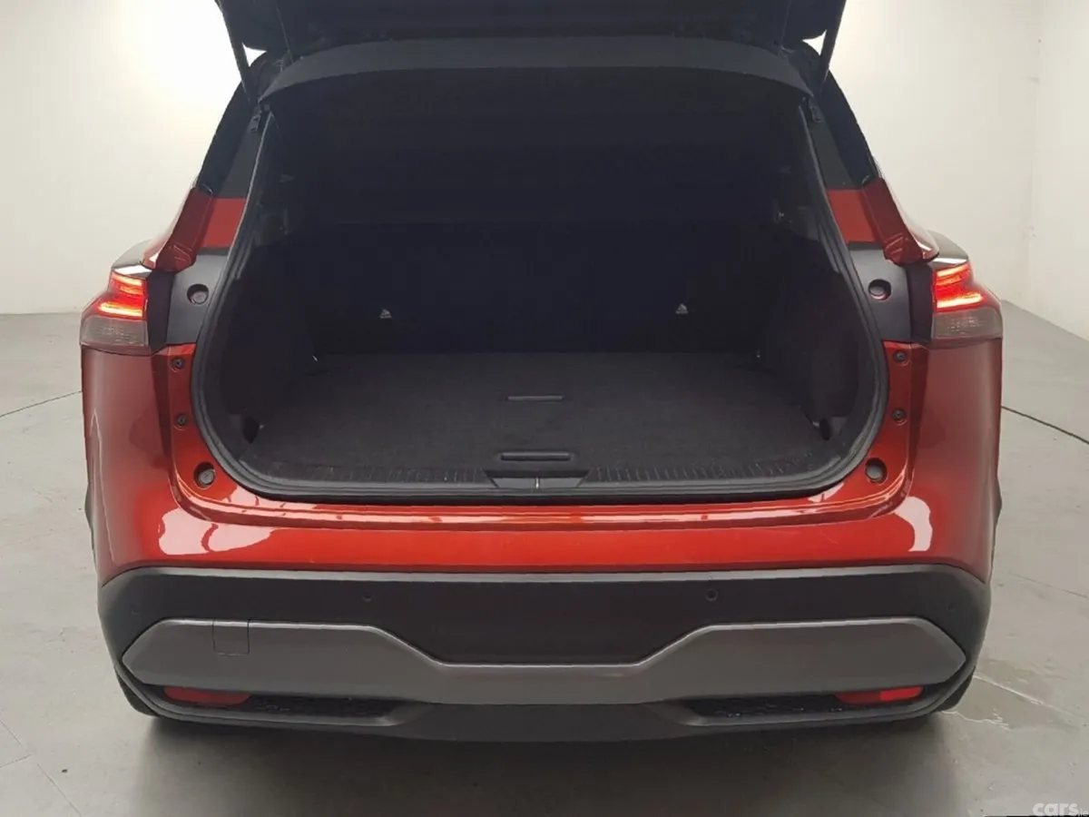 Nissan Qashqai MPV, Petrol Hybrid, 2023, Orange