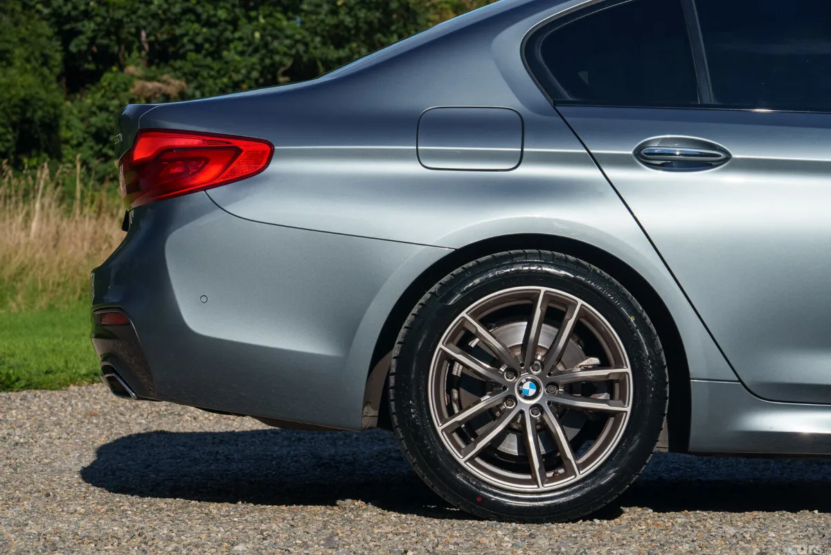 BMW 5-Series Saloon, Petrol, 2018, Grey