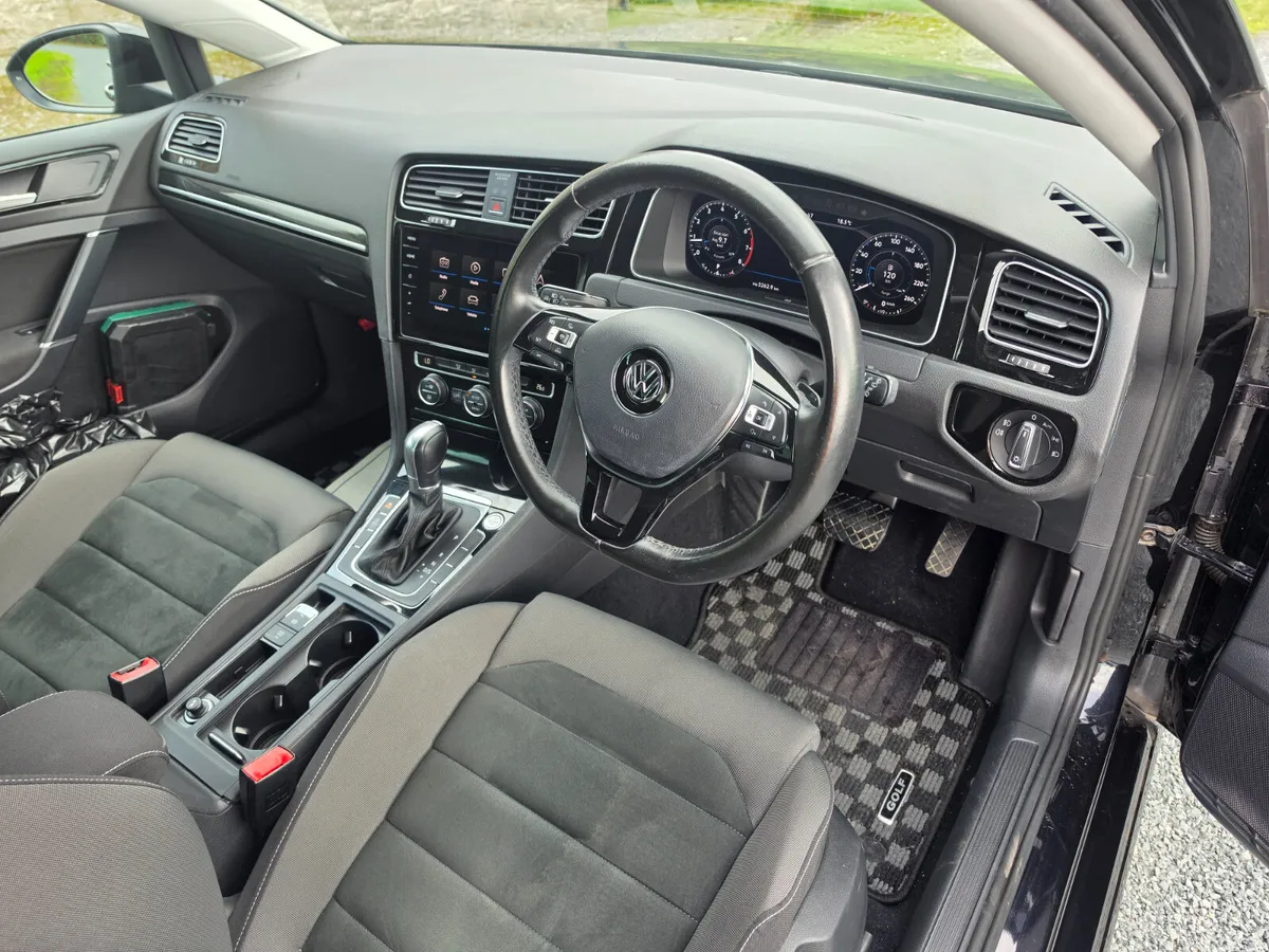 Volkswagen Golf Hatchback, Petrol, 2017, Black