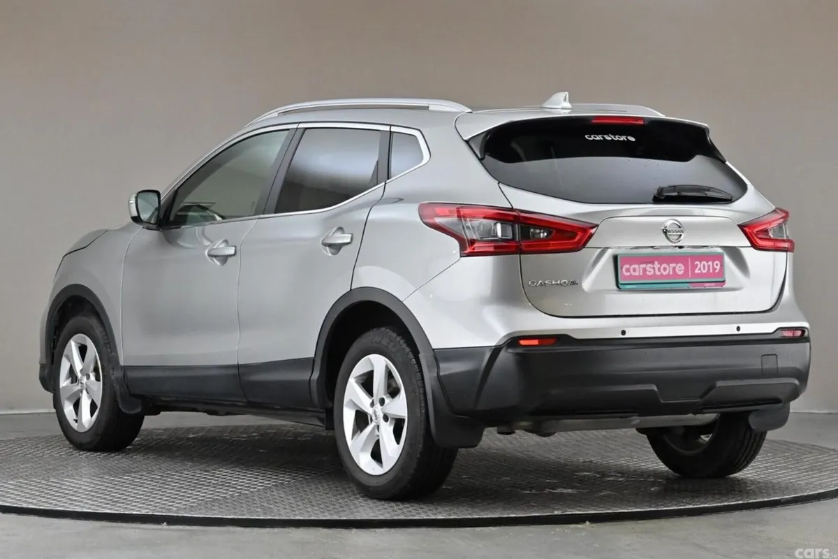 Nissan Qashqai SUV, Petrol, 2019, Grey