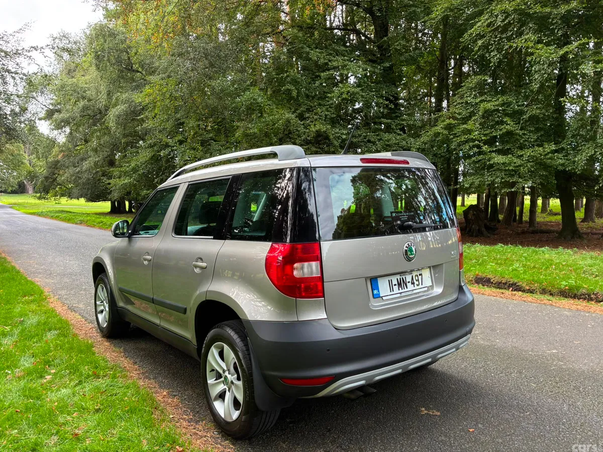 Skoda Yeti SUV, Diesel, 2011, Beige