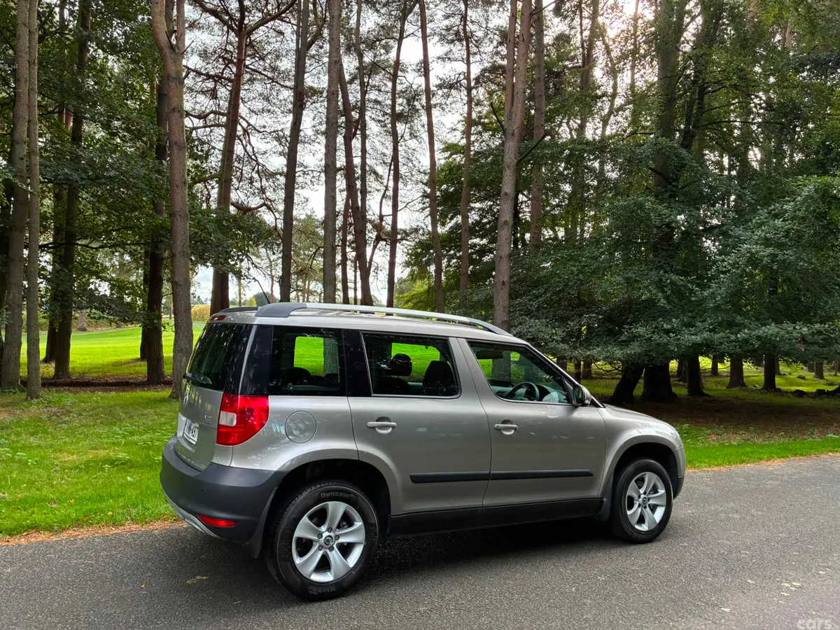 Skoda Yeti SUV, Diesel, 2011, Beige