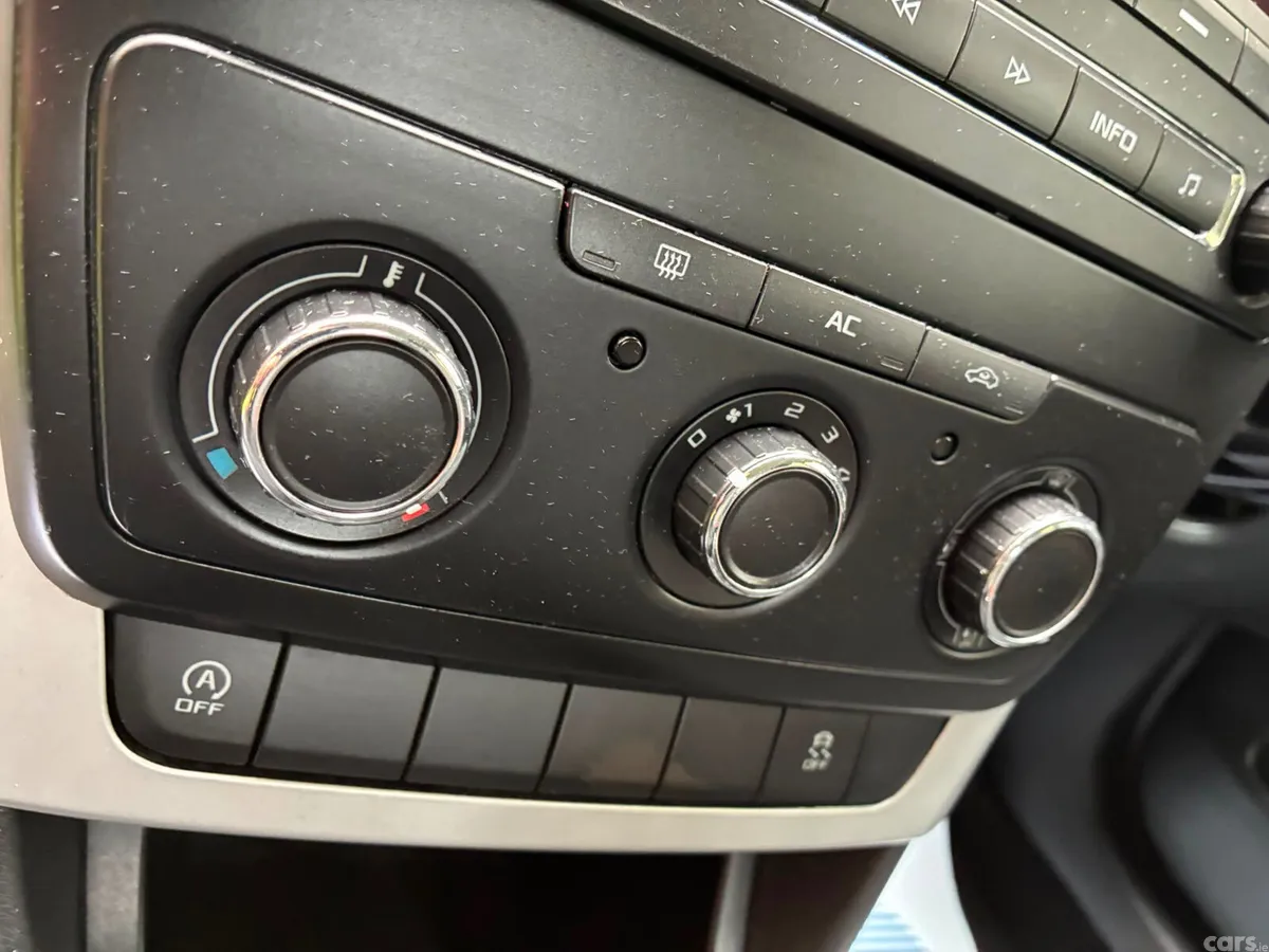 Skoda Yeti SUV, Diesel, 2011, Beige