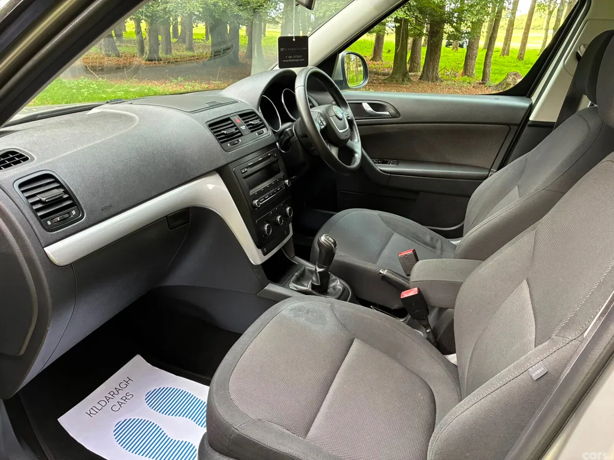 Skoda Yeti SUV, Diesel, 2011, Beige