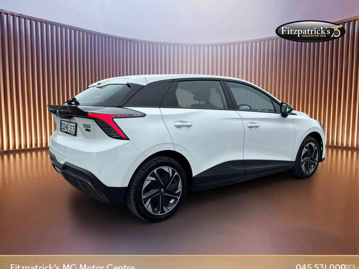 MG MG4 Hatchback, Electric, 2023, White