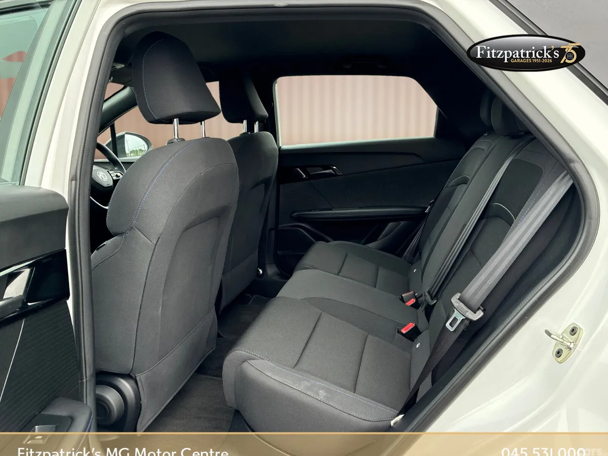 MG MG4 Hatchback, Electric, 2023, White