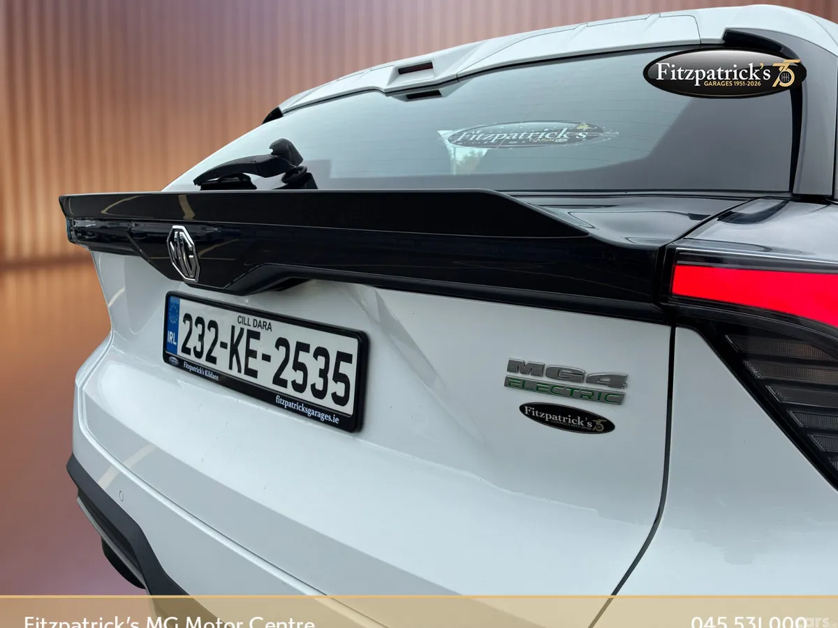 MG MG4 Hatchback, Electric, 2023, White