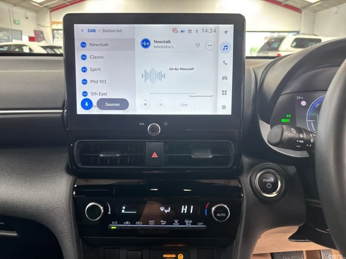 Toyota Yaris Cross Hatchback, Petrol Hybrid, 2026, Black