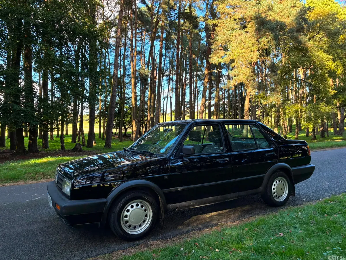Volkswagen Jetta Saloon, Diesel, 1991, Black