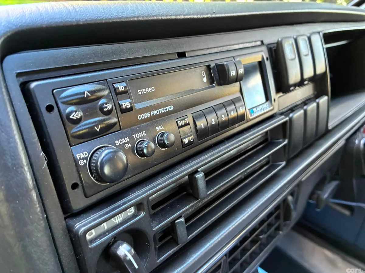 Volkswagen Jetta Saloon, Diesel, 1991, Black