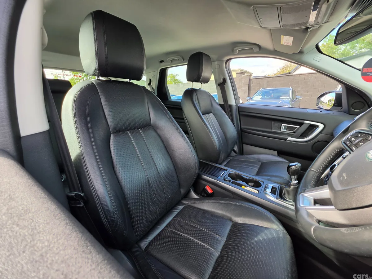 Land Rover Discovery Sport SUV, Diesel, 2015, White