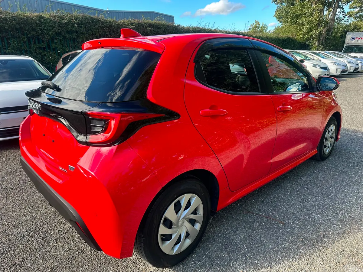 Toyota Yaris Hatchback, Petrol Hybrid, 2022, Red