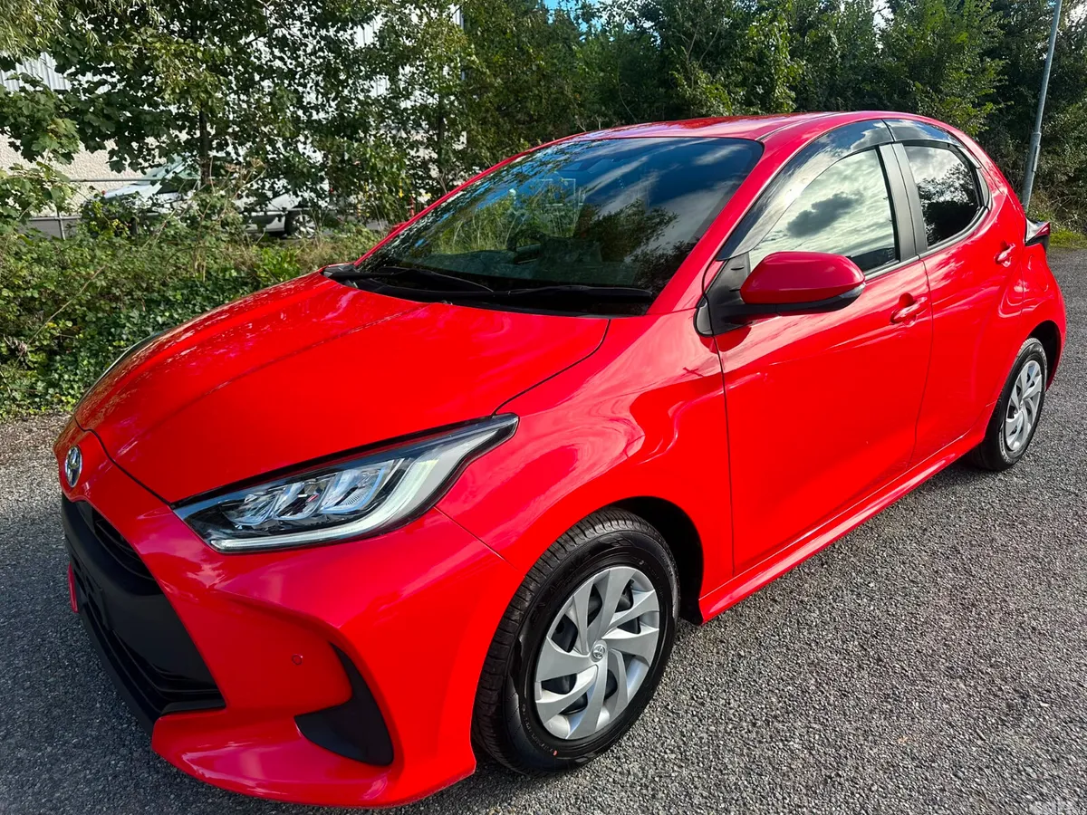 Toyota Yaris Hatchback, Petrol Hybrid, 2022, Red