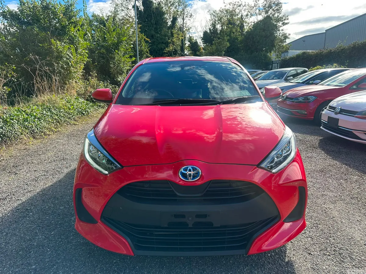 Toyota Yaris Hatchback, Petrol Hybrid, 2022, Red