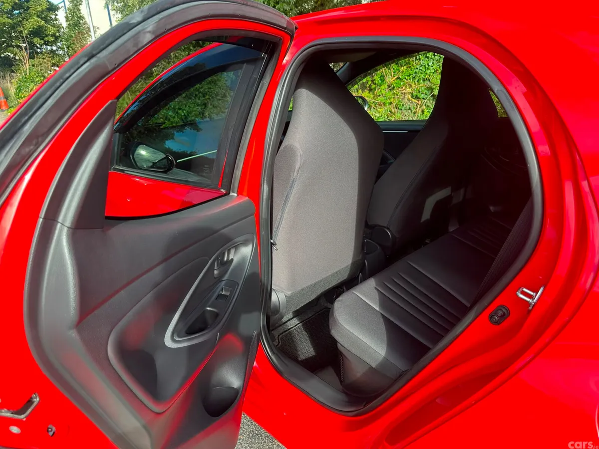 Toyota Yaris Hatchback, Petrol Hybrid, 2022, Red