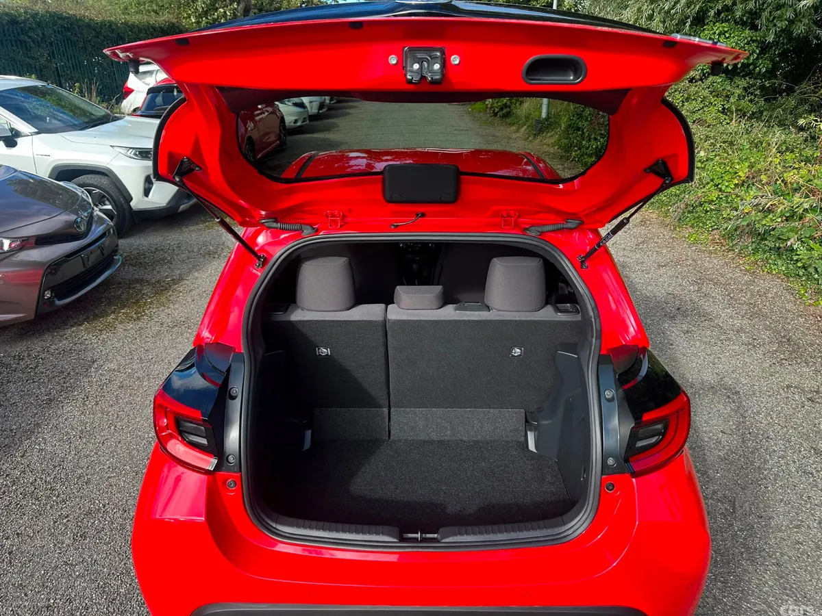 Toyota Yaris Hatchback, Petrol Hybrid, 2022, Red
