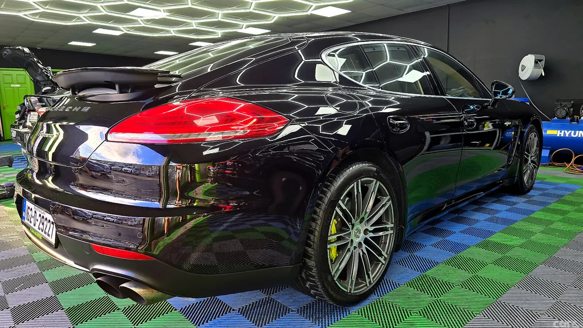 Porsche Panamera Hatchback, Petrol Plug-in Hybrid, 2016, Black