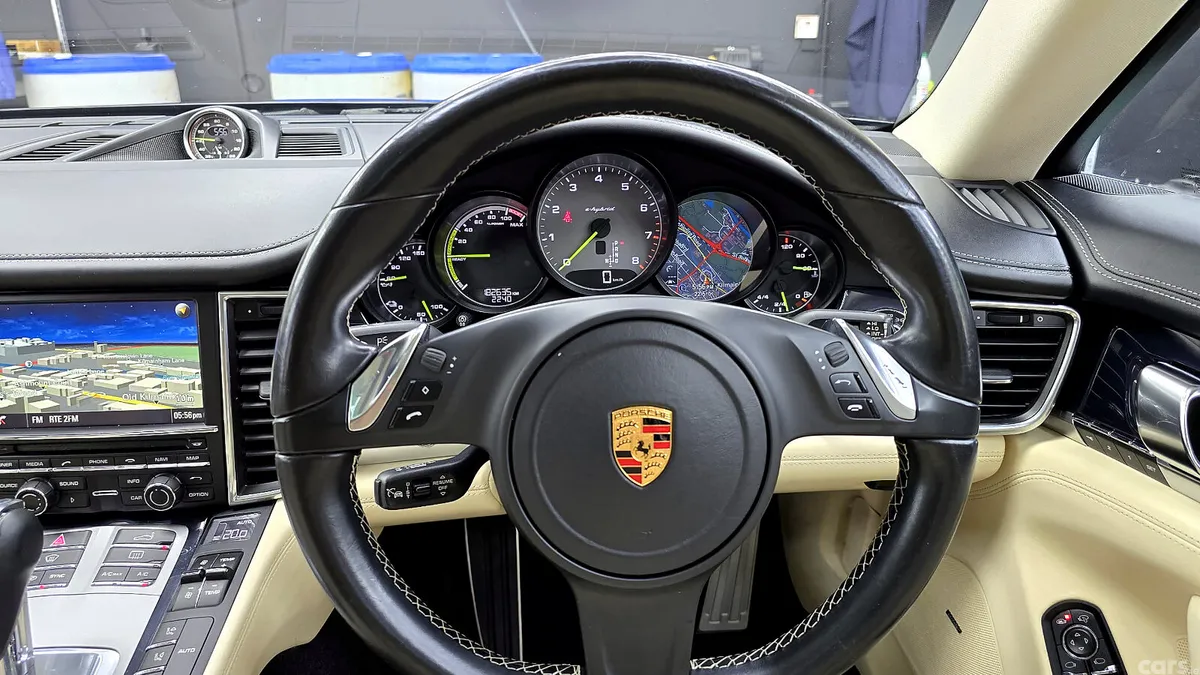 Porsche Panamera Hatchback, Petrol Plug-in Hybrid, 2016, Black