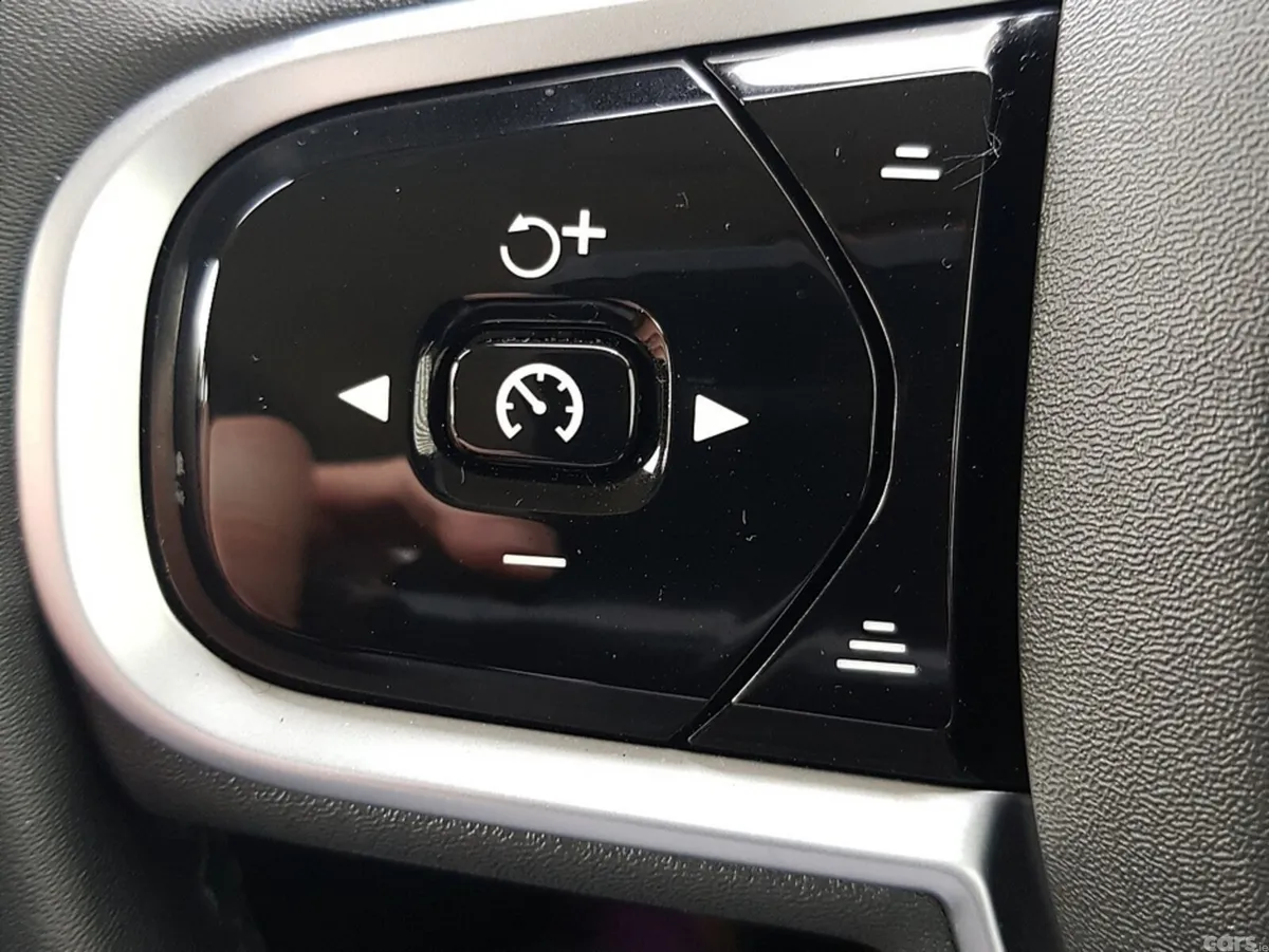Volvo V60 Estate, Petrol Plug-in Hybrid, 2025, Blue