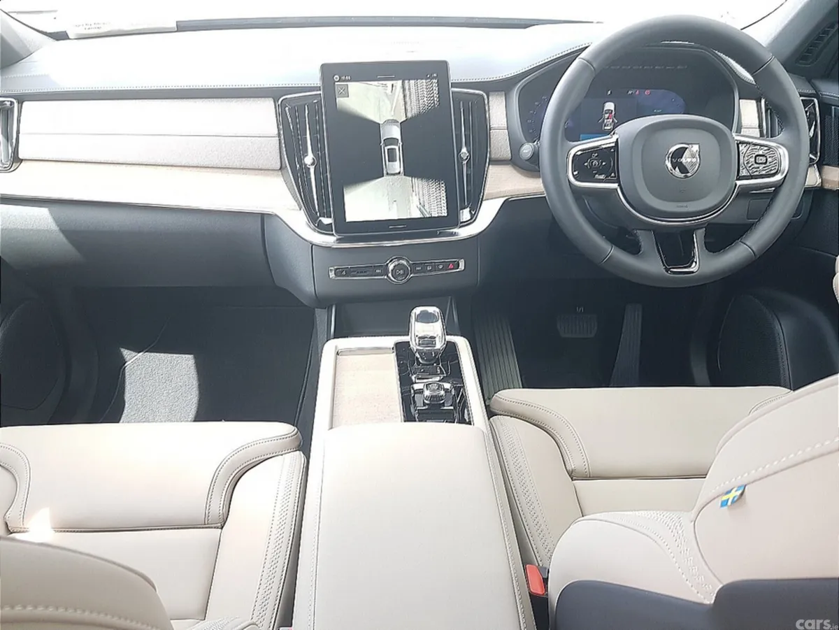 Volvo XC90 SUV, Petrol Plug-in Hybrid, 2026, Blue