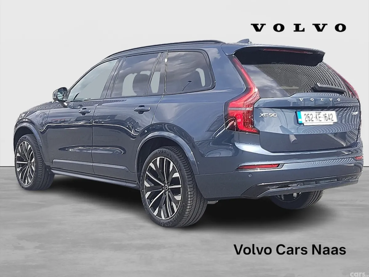 Volvo XC90 SUV, Petrol Plug-in Hybrid, 2026, Blue