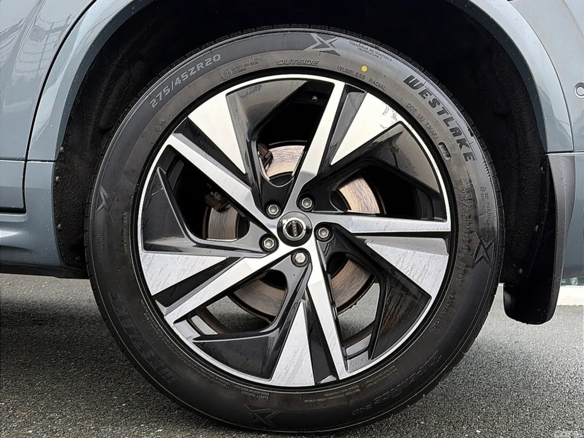 Volvo XC90 SUV, Petrol Plug-in Hybrid, 2021, Grey