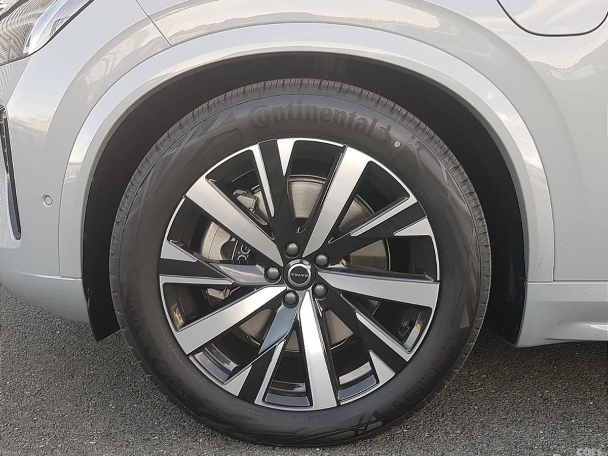Volvo XC90 SUV, Petrol Plug-in Hybrid, 2026, Grey