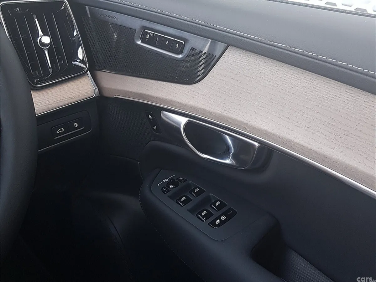 Volvo XC90 SUV, Petrol Plug-in Hybrid, 2026, Grey