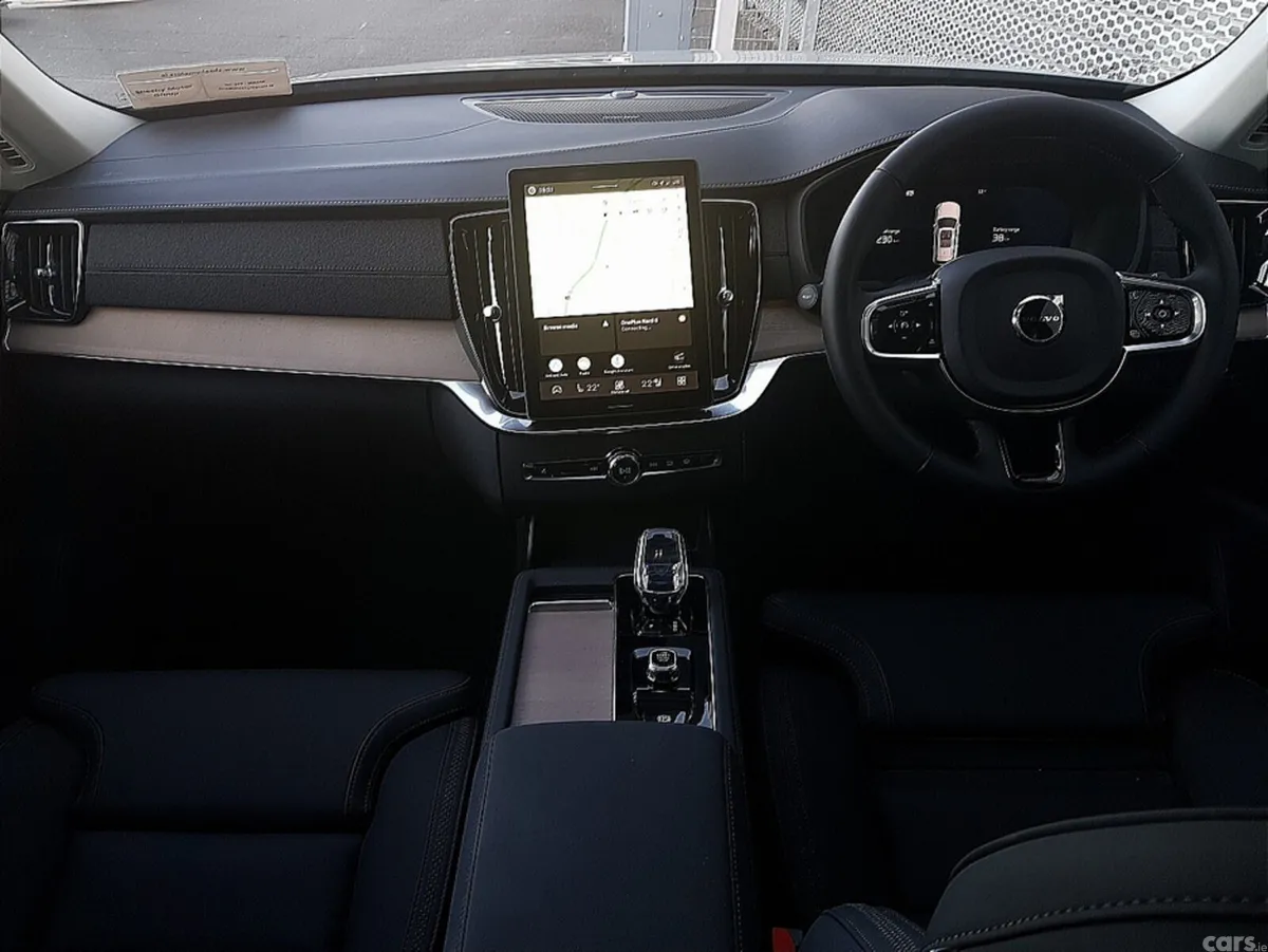 Volvo XC90 SUV, Petrol Plug-in Hybrid, 2026, Grey