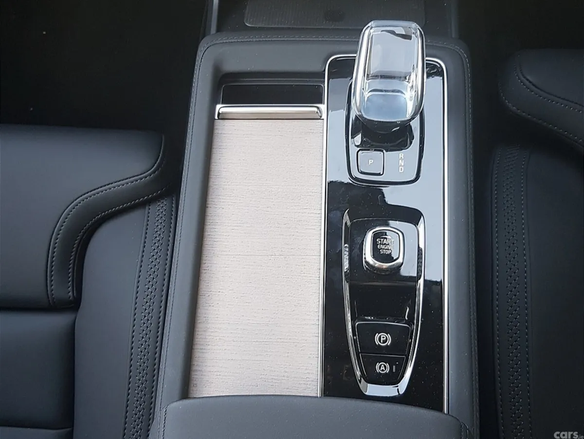 Volvo XC90 SUV, Petrol Plug-in Hybrid, 2026, Grey