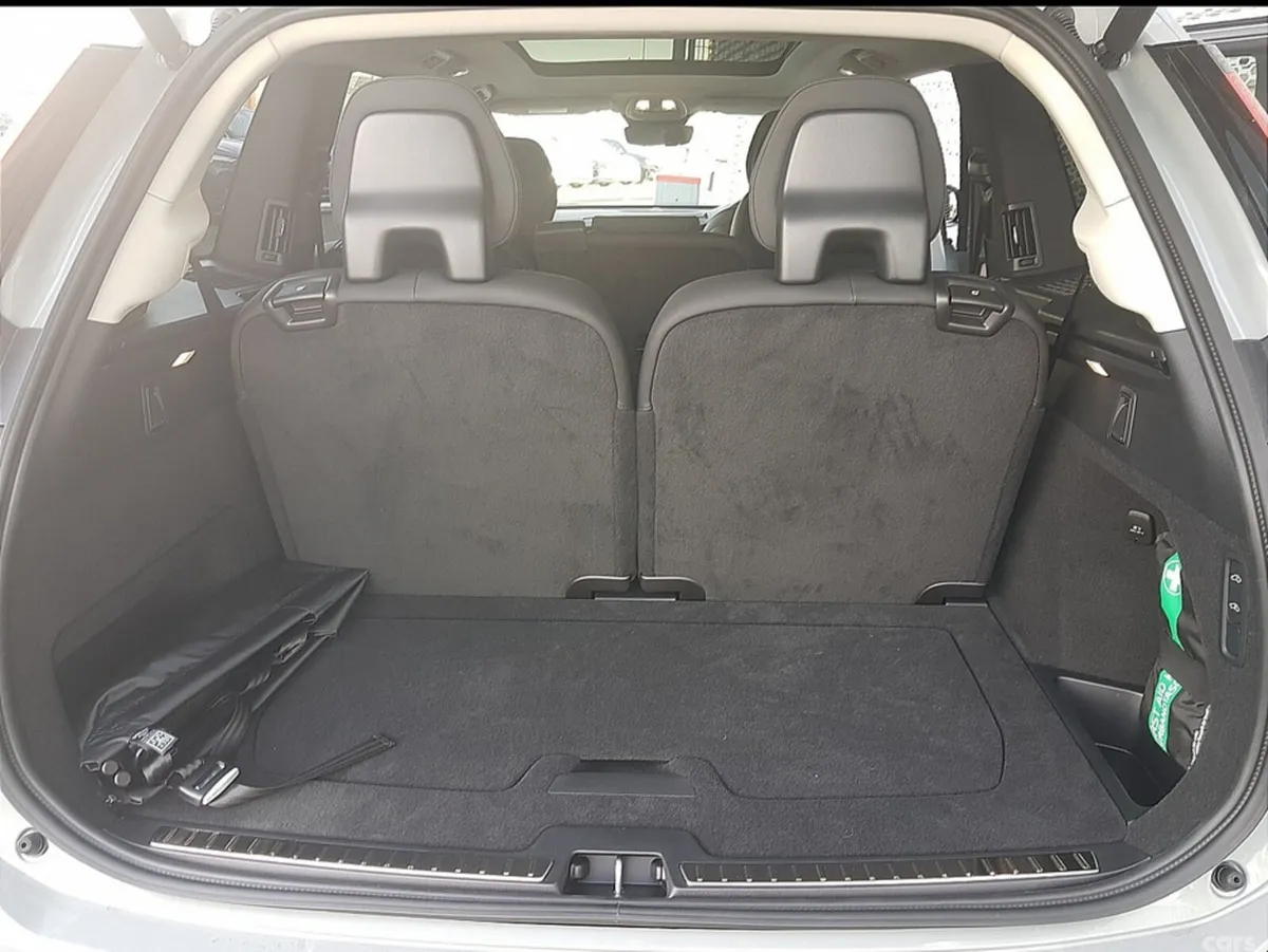 Volvo XC90 SUV, Petrol Plug-in Hybrid, 2026, Grey