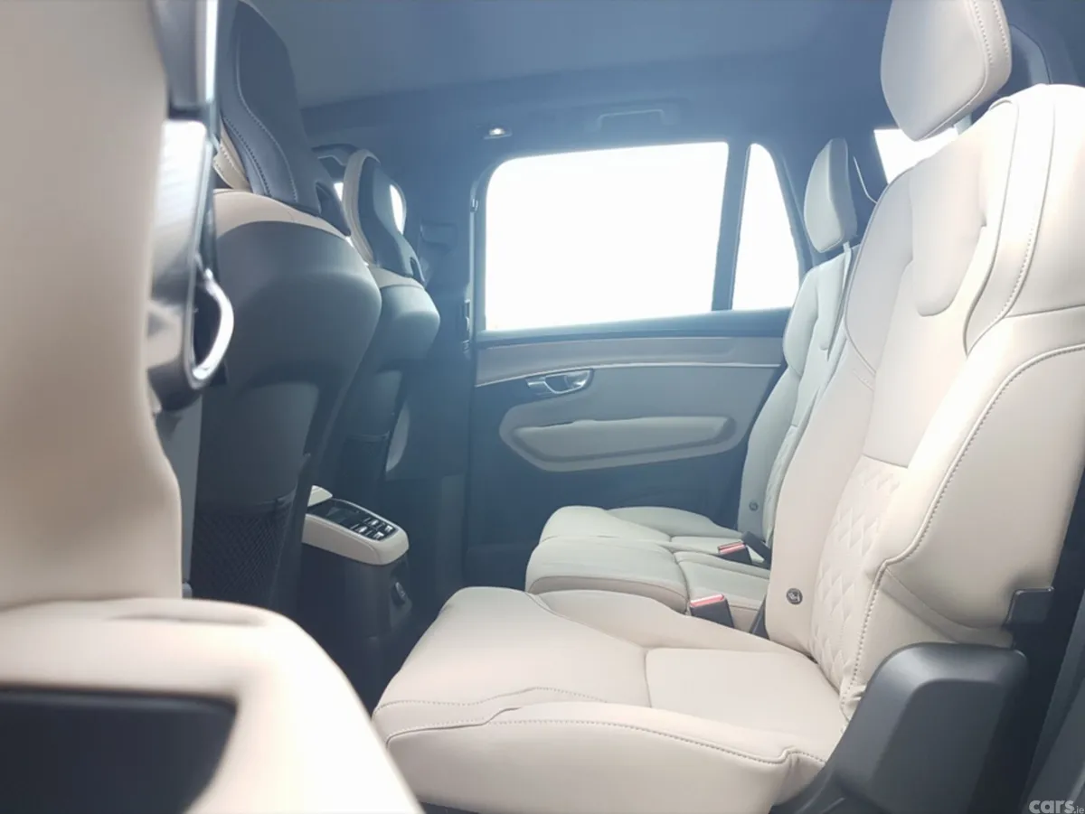 Volvo XC90 SUV, Petrol Plug-in Hybrid, 2026, Black