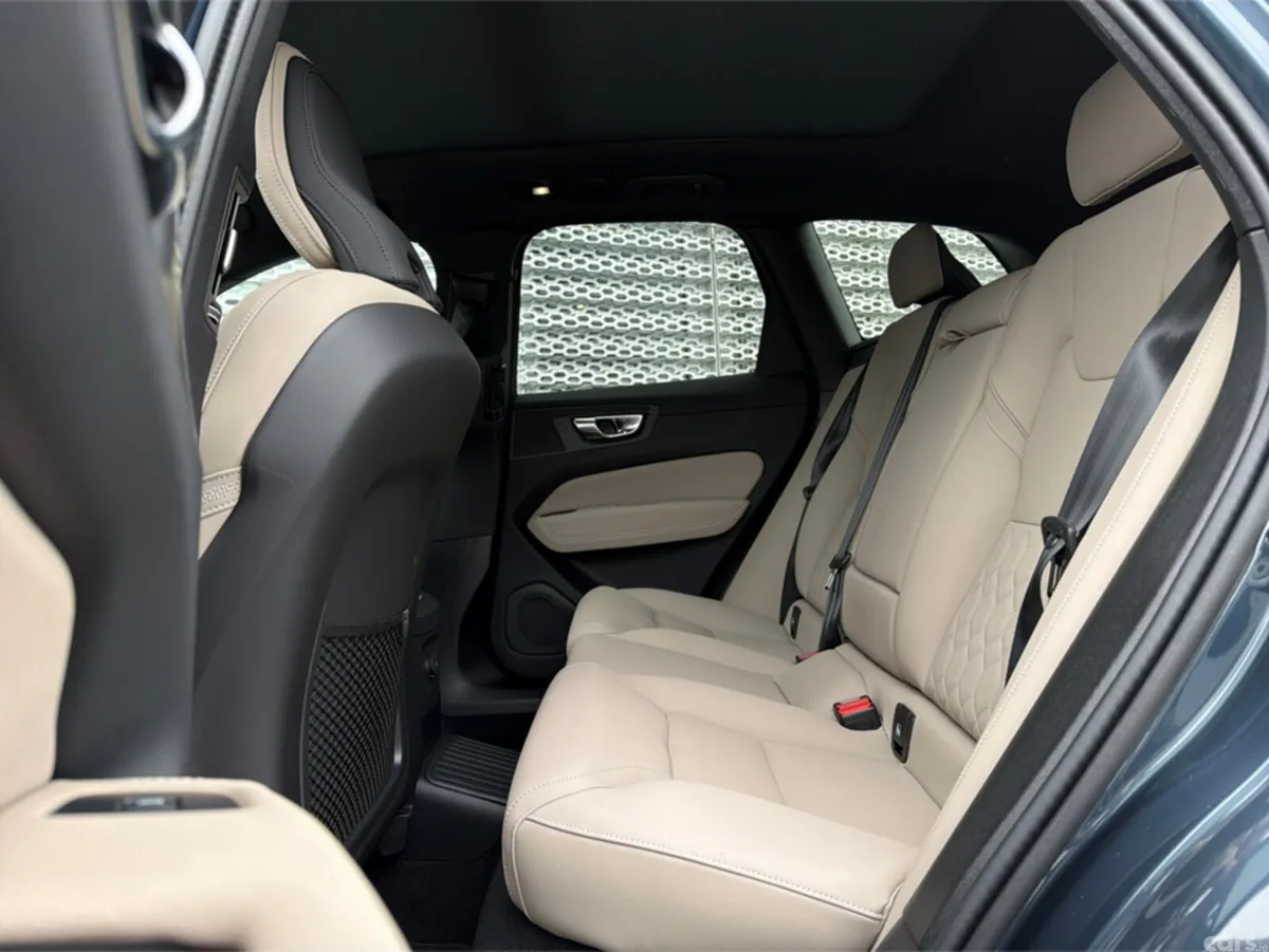 Volvo XC60 SUV, Petrol Plug-in Hybrid, 2026, Blue