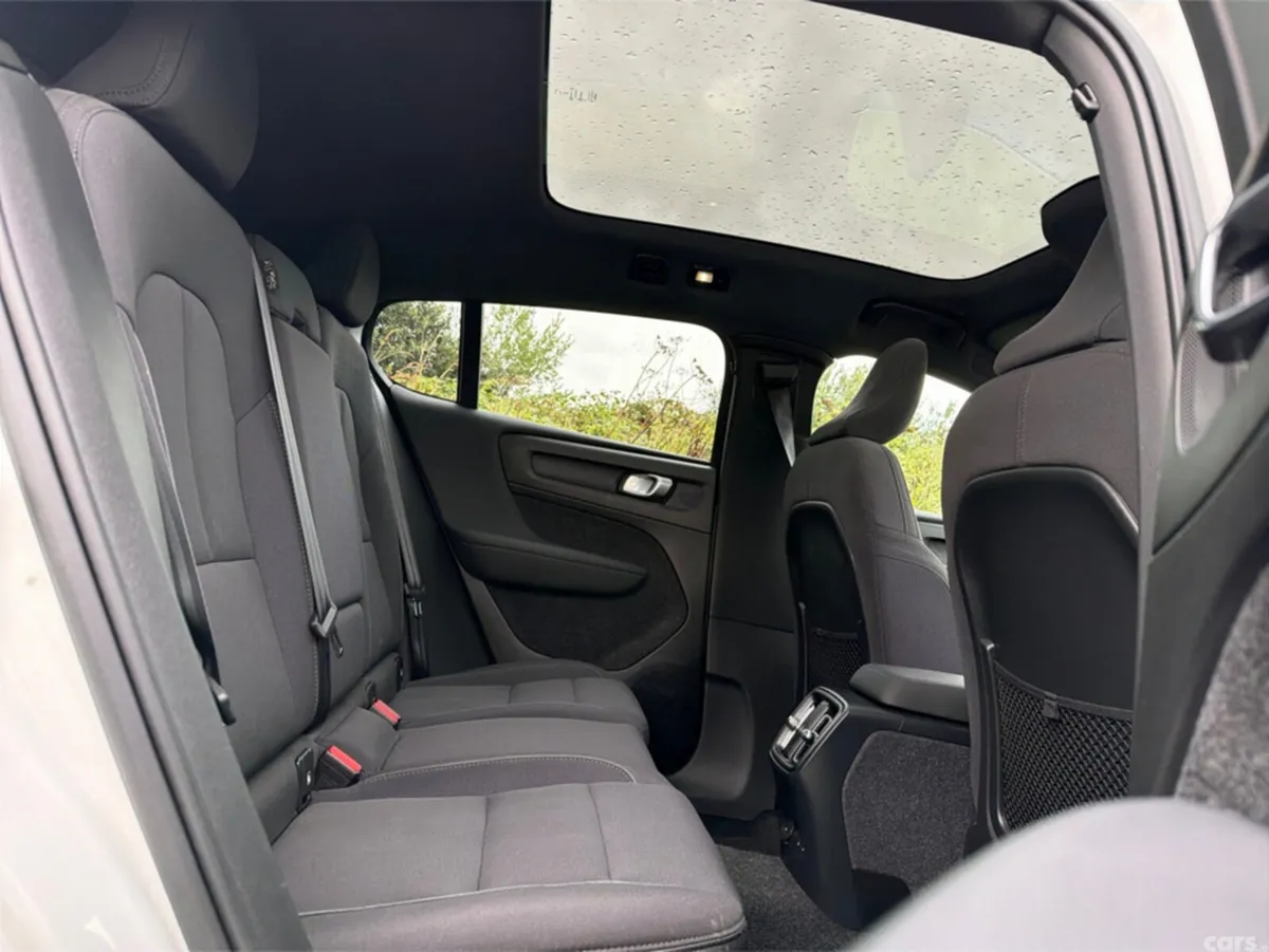 Volvo C40 Estate, Electric, 2023, White