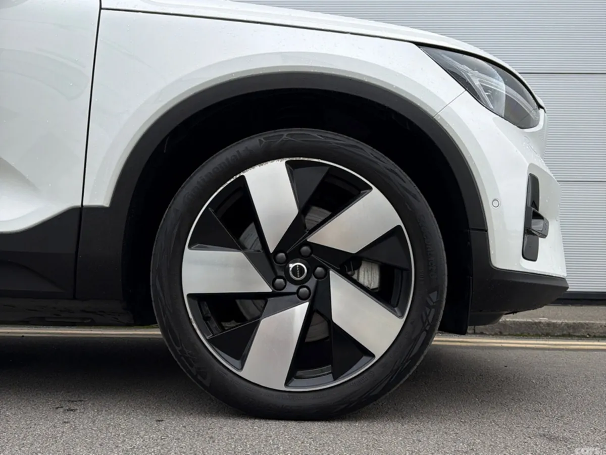 Volvo C40 Estate, Electric, 2023, White