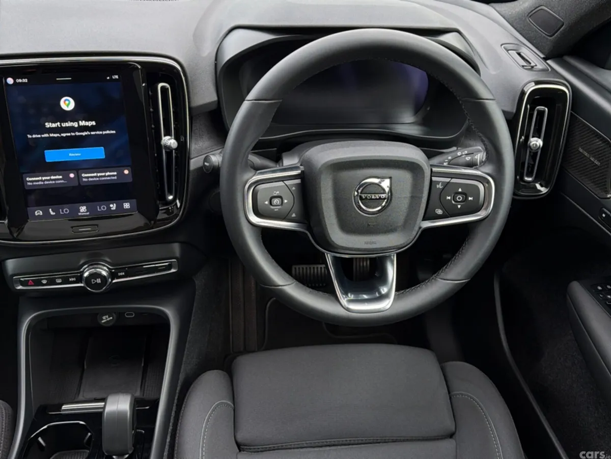 Volvo C40 Estate, Electric, 2023, White