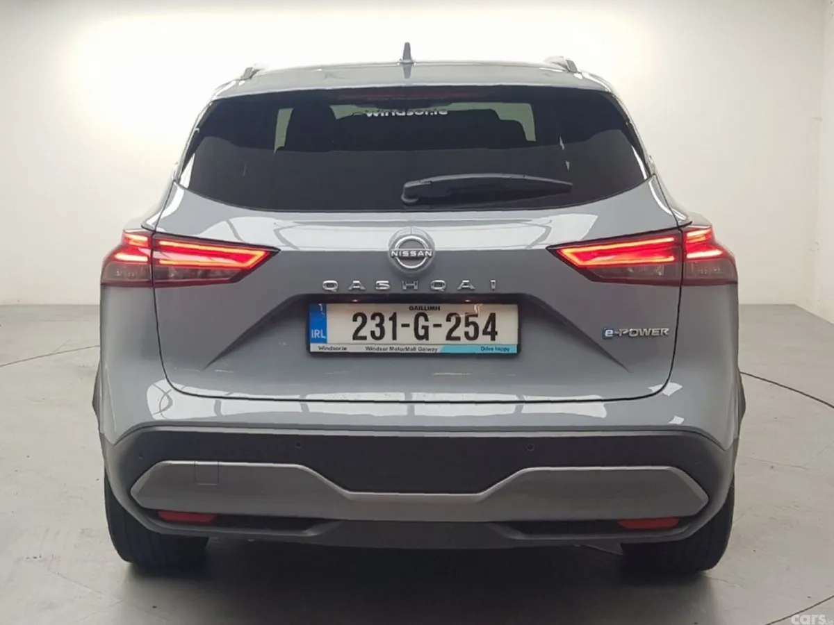 Nissan Qashqai MPV, Petrol Hybrid, 2023, Grey