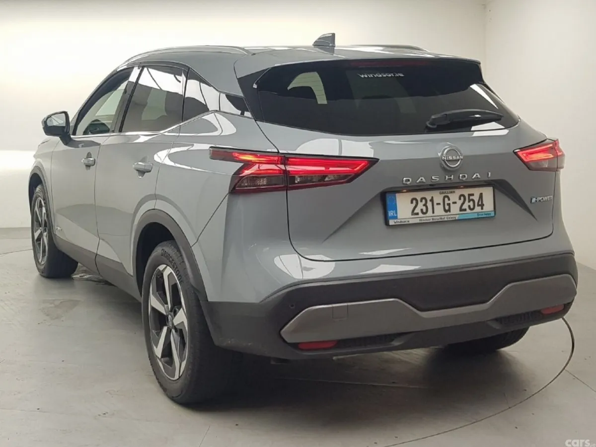 Nissan Qashqai MPV, Petrol Hybrid, 2023, Grey