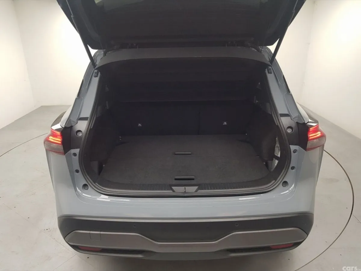 Nissan Qashqai MPV, Petrol Hybrid, 2023, Grey