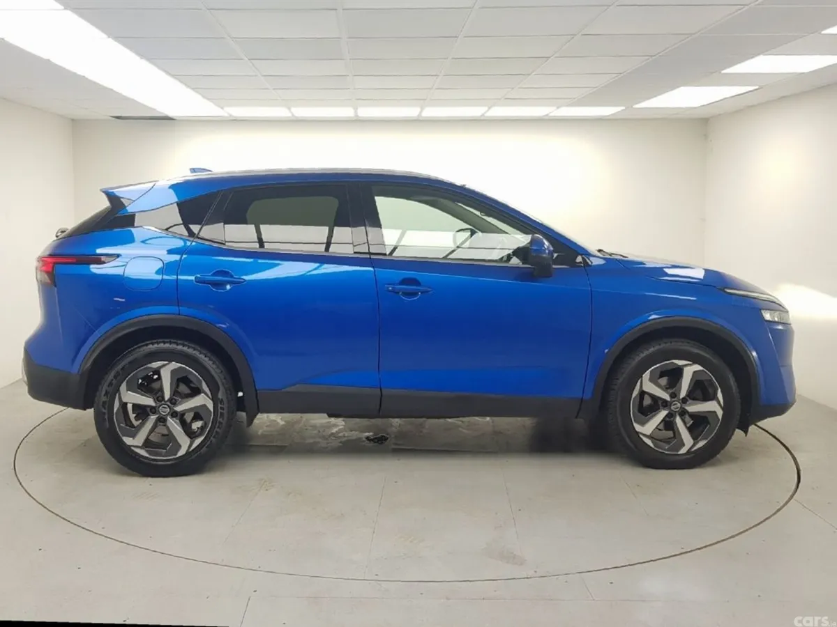 Nissan Qashqai MPV, Petrol, 2021, Blue