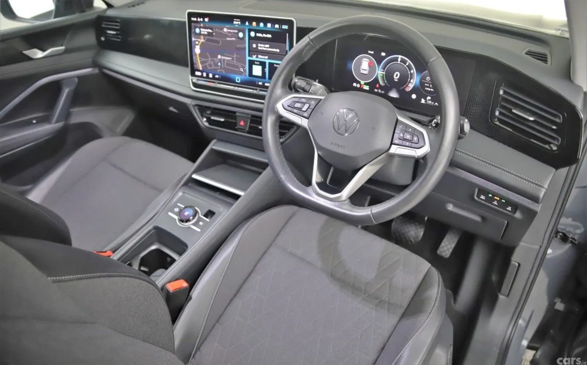 Volkswagen Tiguan SUV, Petrol Plug-in Hybrid, 2024, Grey
