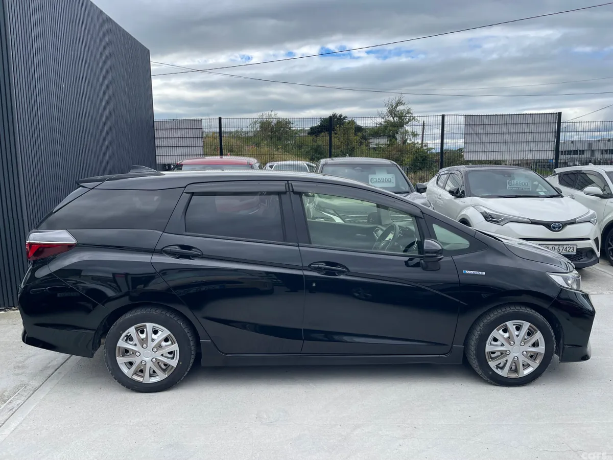 Honda Shuttle Estate, Petrol Hybrid, 2021, Black