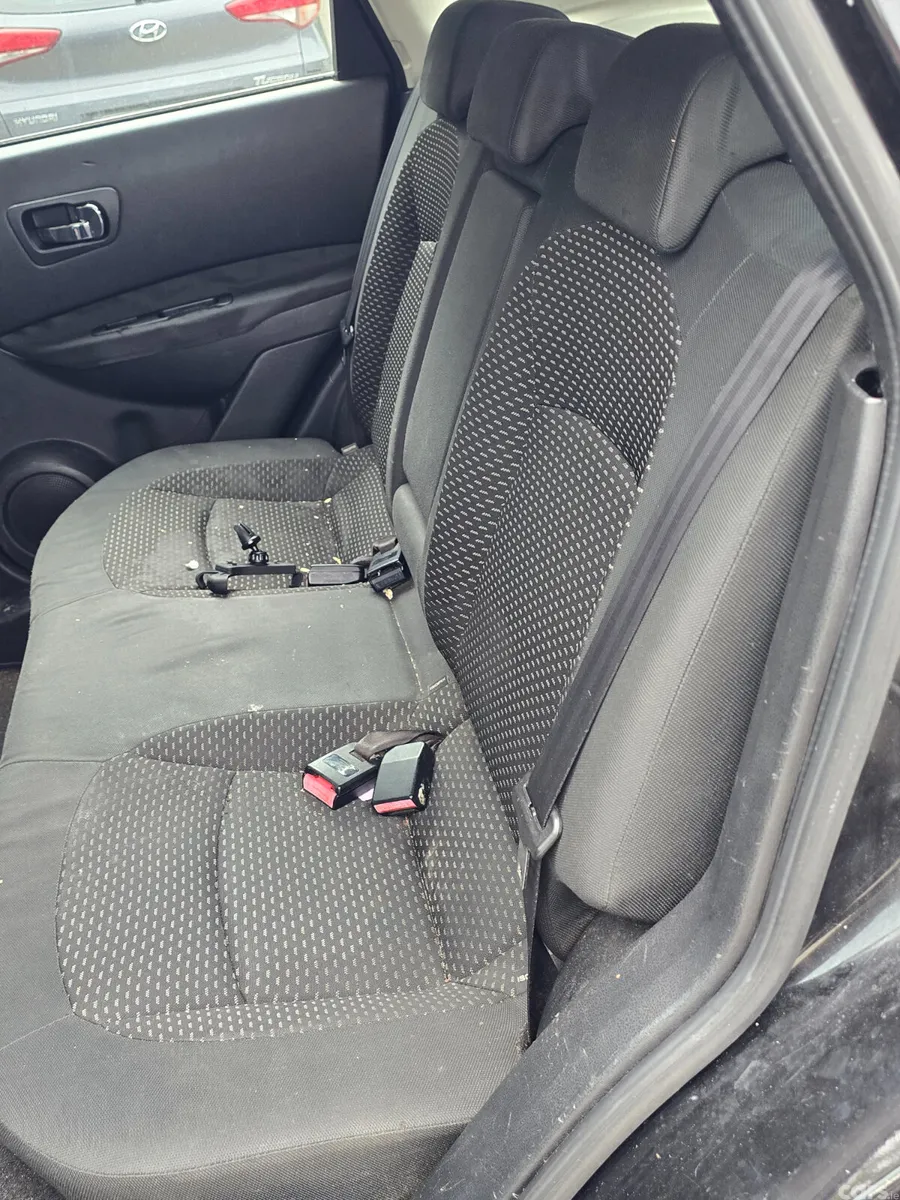 Nissan Qashqai Hatchback, Diesel, 2009, Black