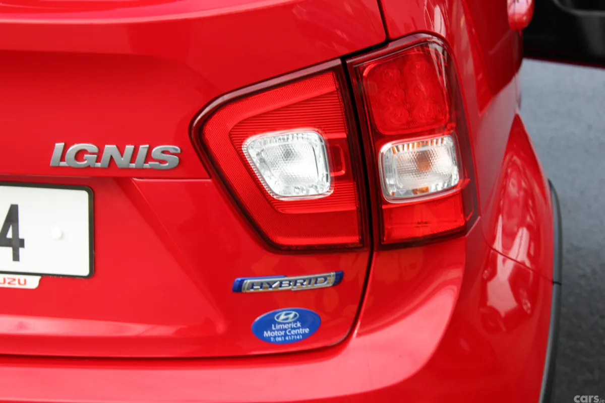Suzuki Ignis Hatchback, Petrol, 2021, Red