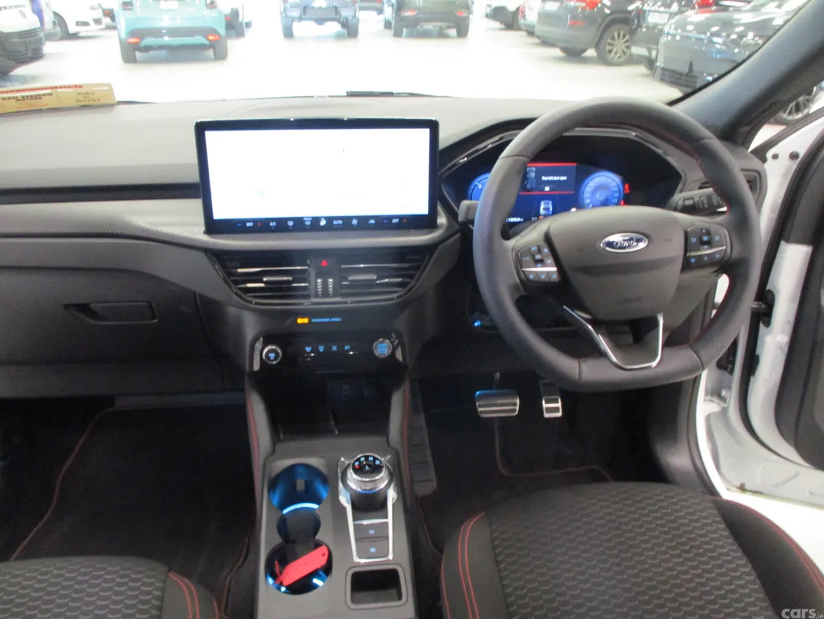 Ford Kuga SUV, Petrol Plug-in Hybrid, 2025, White